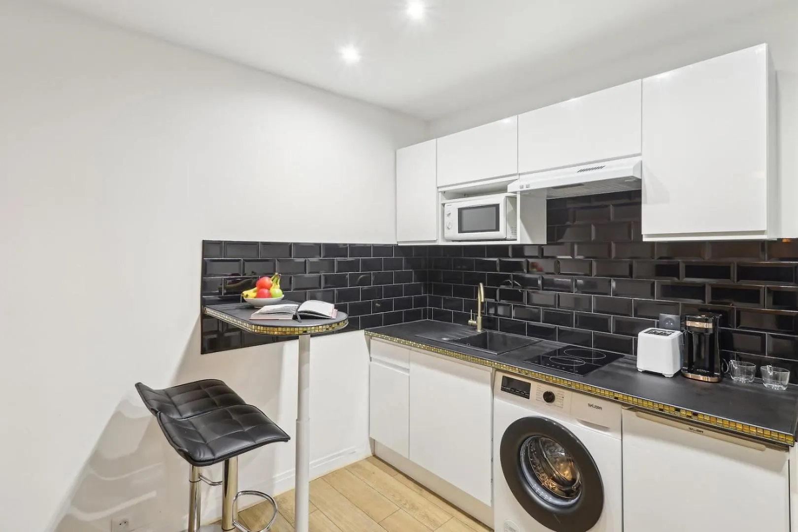 Bnbnook - Studio By Jardin Des Tuileries & Louvre Paris 0*,  France